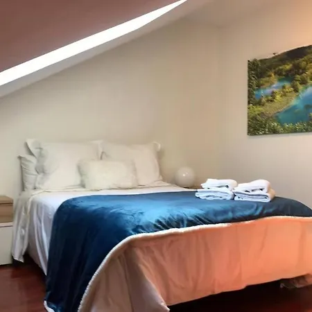 Magnifica Casa Con Garaje Muy Bien Comunicada Apartment *